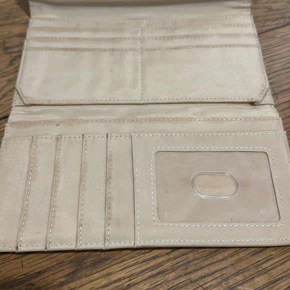 Aigner Gold Metalic Wallet - Picture 8 of 8